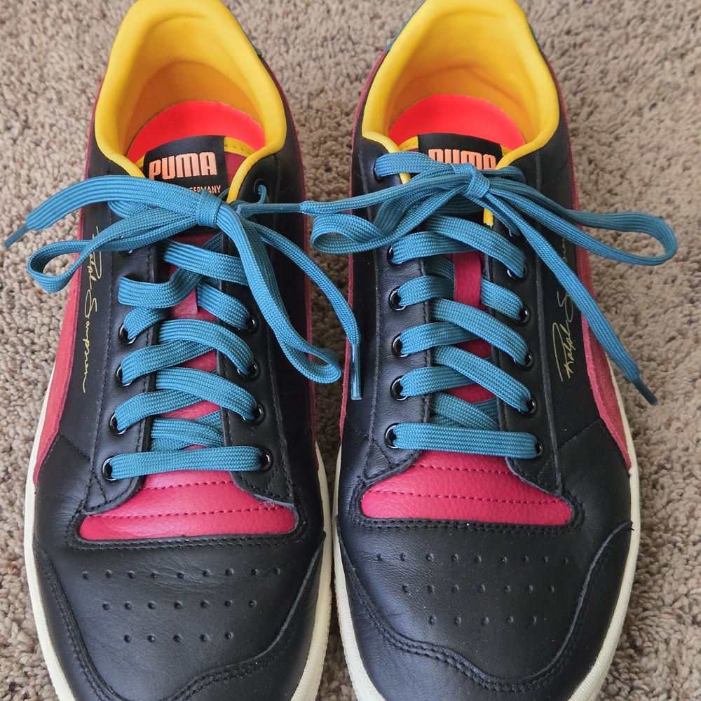 Puma Men's Black and Pink Sneakers